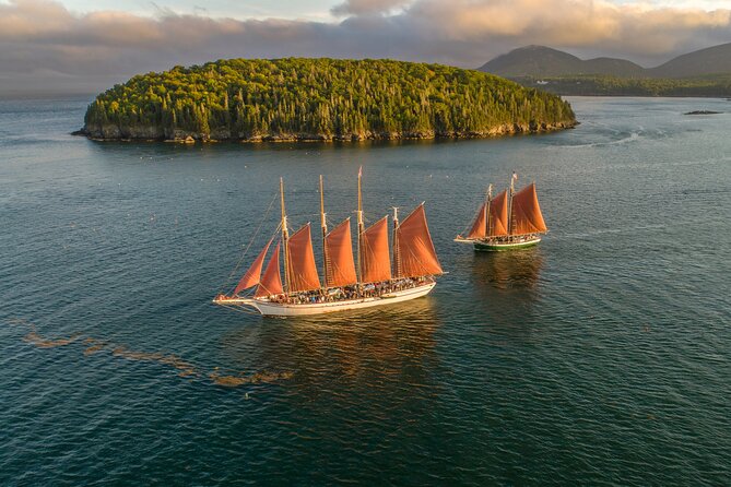 1.5 to 2-Hr Windjammer Sailing Trip in Maine w/ Licensed Captain - Wildlife Watch: Eagles, Seals, and Lobster Gear