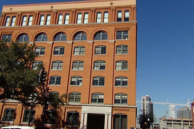 1-Hour JFK Assassination Walking Tour - Walking through Dealey Plaza’s key locations