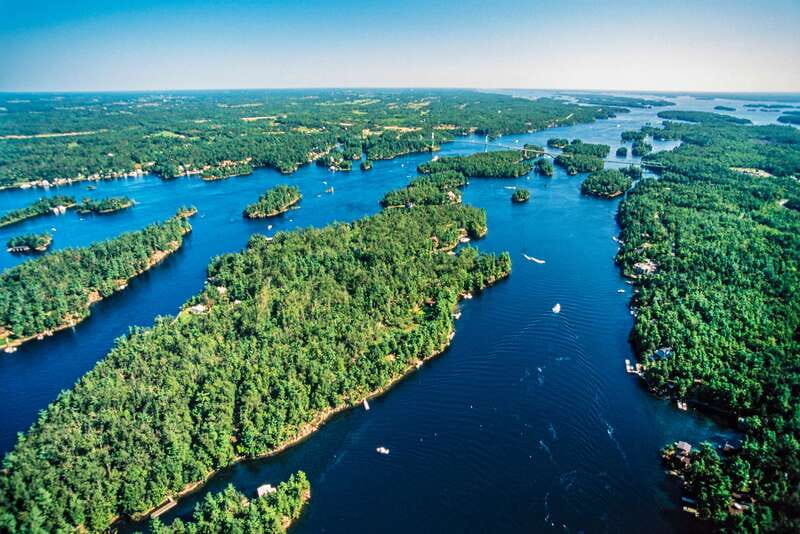 1000 Islands: 10, 20, 30, or 60-Min Scenic Helicopter Tour - Arriving at Gananoque Heliport