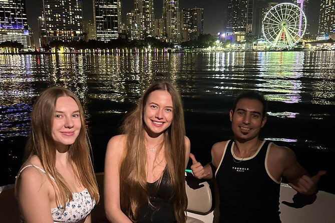 2 hrs Miami Private Boat Tour with Cooler, Ice, Bluetooth Stereo - Downtown Miami from the water