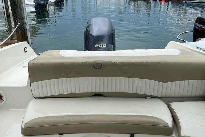 24 Ft Miami Bay: Private Boat, Gas Included , 6 people, Captained - Who will enjoy this boat rental most