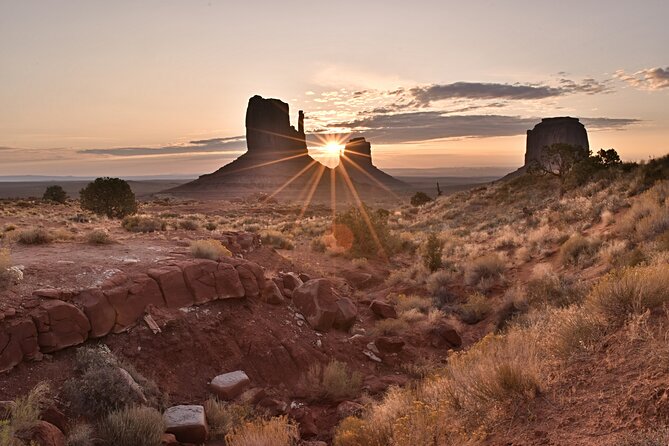 3.0 Hours of Monument Valley's Sunrise or Sunset 4×4 Tour - Key points at a glance