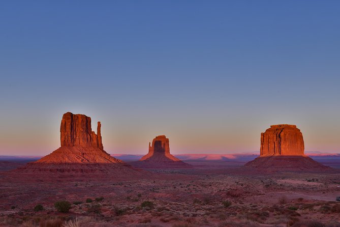 3.0 Hours of Monument Valley's Sunrise or Sunset 4×4 Tour - Big Hogan and the warmth of sandstone