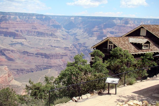 3 Hour Back-Road Safari to Grand Canyon with Entrance Gate By-Pass at 9:30 am - A better way to use the tour on your first day