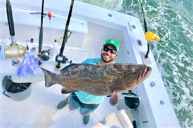 4-Hour Day or Night-Time Reef Bottom Fishing Charter in Fort Lauderdale - Seasickness and comfort on the water