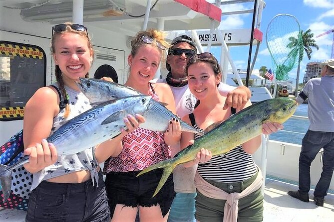 4-Hour Day or Night-Time Reef Bottom Fishing Charter in Fort Lauderdale - The ride through Fort Lauderdale’s waterfront