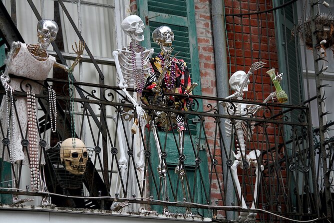 Adults Only Haunted Pub Crawl in New Orleans - Starting at Jackson Square after dark