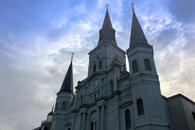 Adults Only Haunted Pub Crawl in New Orleans - Pirates Alley and the authors’ watering hole