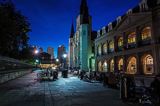 Adults Only Haunted Pub Crawl in New Orleans - Walking through the French Quarter’s darker stories