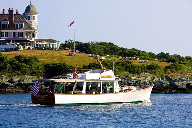 Afternoon Grand Tour | Gansett Cruises in Newport, RI - Afternoon drinks with a Rhode Island touch