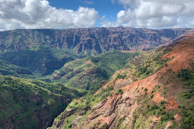 Air Kauai: DOORS-OFF Helicopter Adventure - The red canyon and a sharp change in scenery
