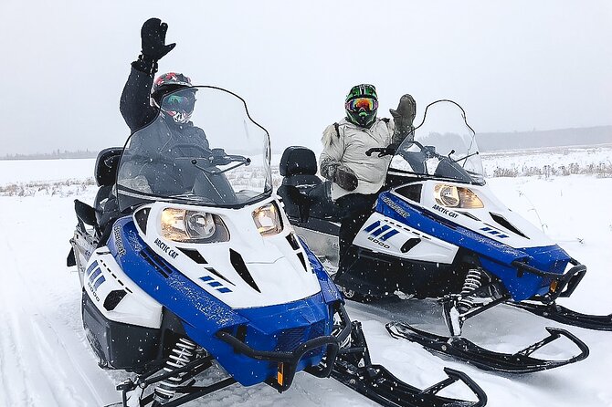 Alaska Snowmobile Adventure Tour - Learning the machine before the trail