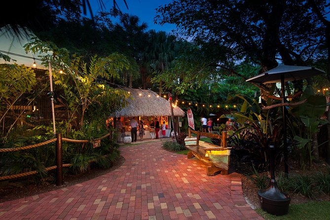All You Can Eat BBQ Dinner and Show at Tropical Isle with Sightseeing Cruise - Key points to know before booking