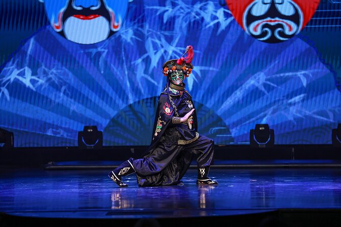 Amazing Acrobats: Grand Shanghai Circus Show in Branson - Comedy, audience applause, and the local Branson feel