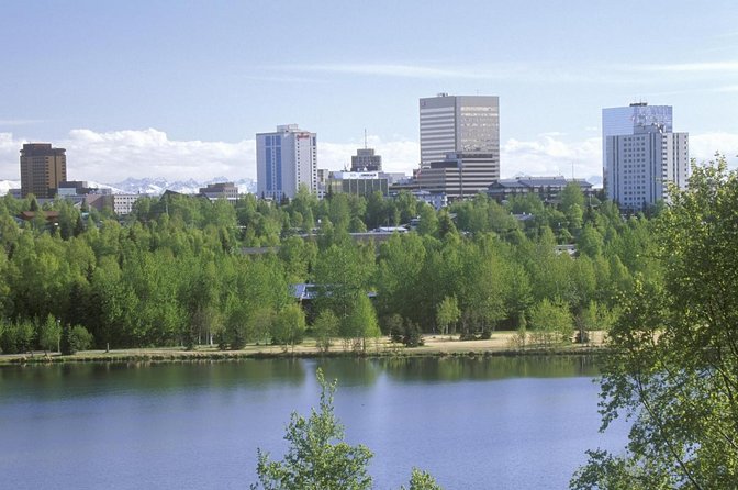 Anchorage Trolley Tour - What this Anchorage ride is really designed to do