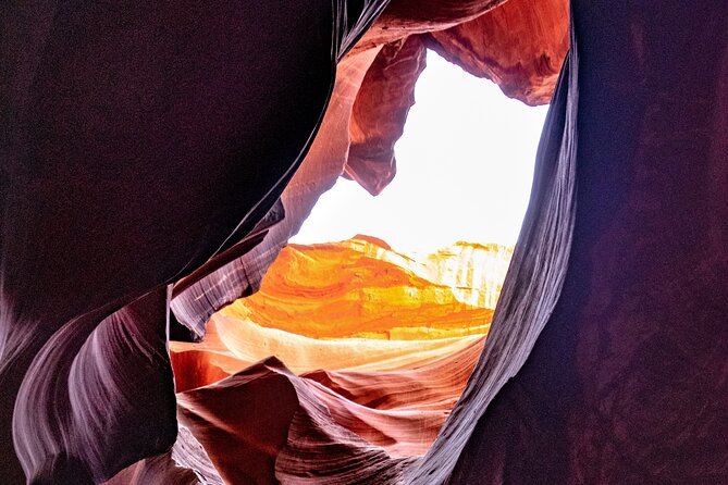 Antelope Canyon and Horseshoe Bend Day Tour from Flagstaff - A picnic above Glen Canyon Dam