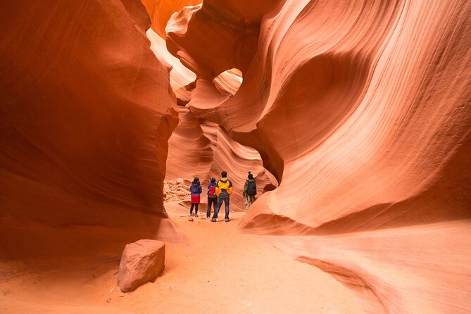 Antelope Canyon and Horseshoe Bend Day Trip from Las Vegas - Group size, comfort, and service