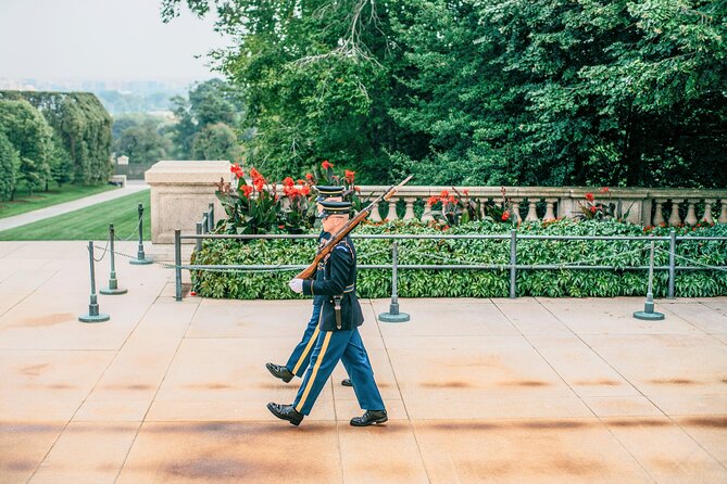 Arlington National Cemetery Walking Tour & Changing of the Guards - The Tomb of the Unknowns and the Changing of the Guard