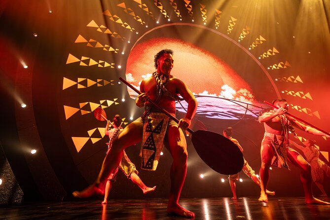 'Auana by Cirque du Soleil at the Waikiki Beachcomber Hotel - Hula, music, and the sound of Hawaiʻi