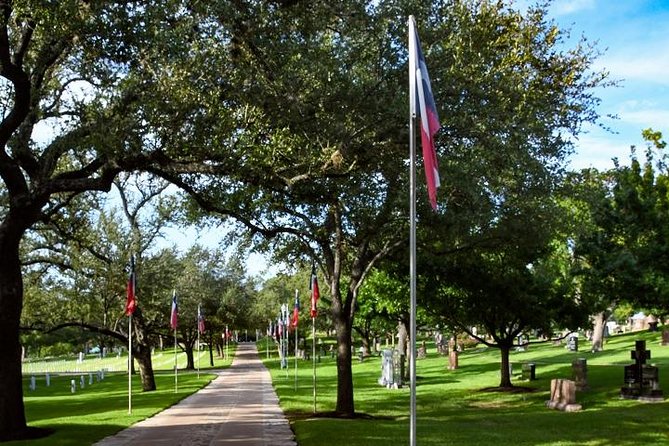 Austin and Hill Country Sightseeing Tour - Barton Springs, Zilker Park, and the water’s edge