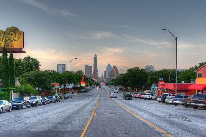 Austin Small Group Morning Walk - Willie Nelson and the Moody Theater