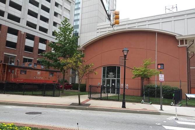 Baltimore's Historical Sightseeing Tour - A drive, not a stop-and-explore history lesson