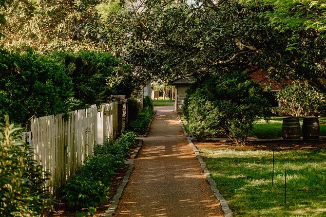 Belle Meade Guided Mansion Tour with Complimentary Wine Tasting - Key points at a glance