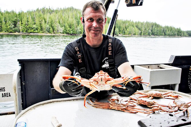 Bering Sea Crab Fisherman's Tour from Ketchikan - Watching the crew bait the fishing gear