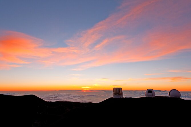 Big Island GOAT Experience: Mauna Kea Summit, Sunset & Stars - Photos, snacks, and warm clothing