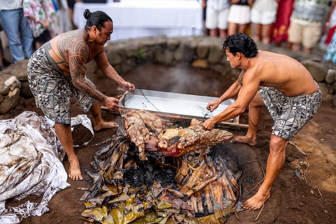 Big Island, Hawaii: Admission to Voyagers of the Pacific Luau - Music, hula, and stories from across the Pacific