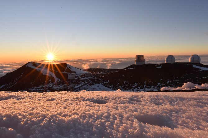 Big Island: Mauna Kea Summit Tour with Free Night Star Photo - The 4x4 climb to Mauna Kea’s summit