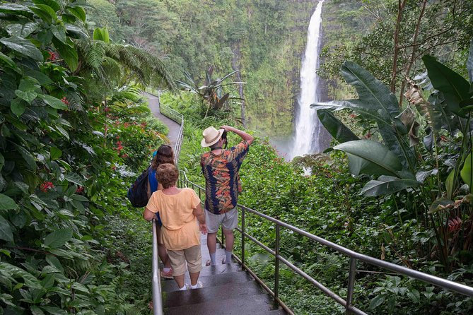 Big Island Waterfalls Tour with Swimming and Botanical Garden - Malasadas at Tex Drive-In