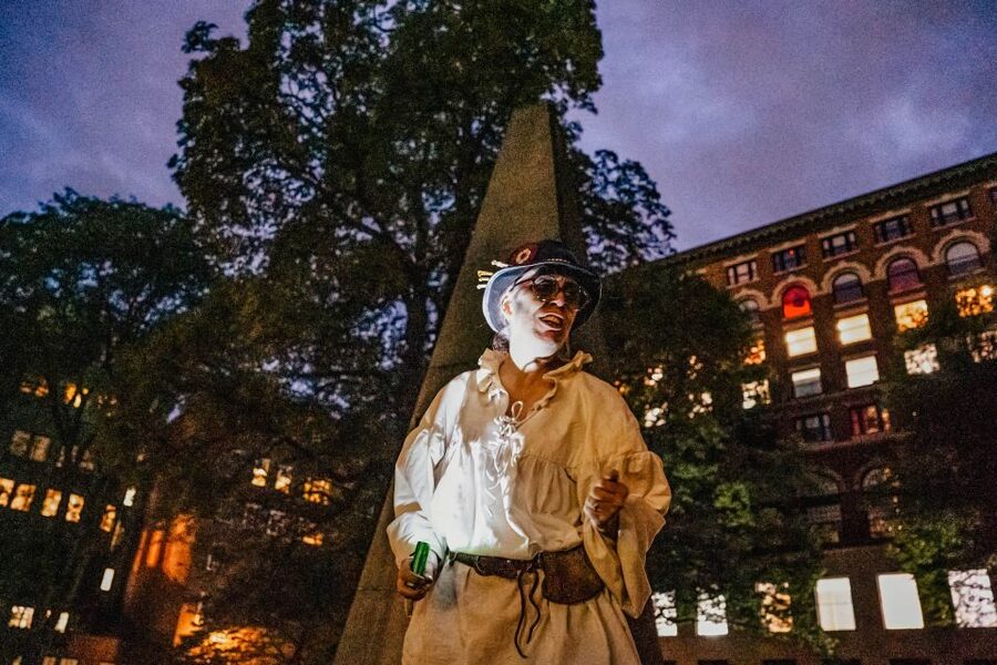 Boston: 1.5-Hour Ghosts and Gravestones Tour - Granary Burying Ground and famous names