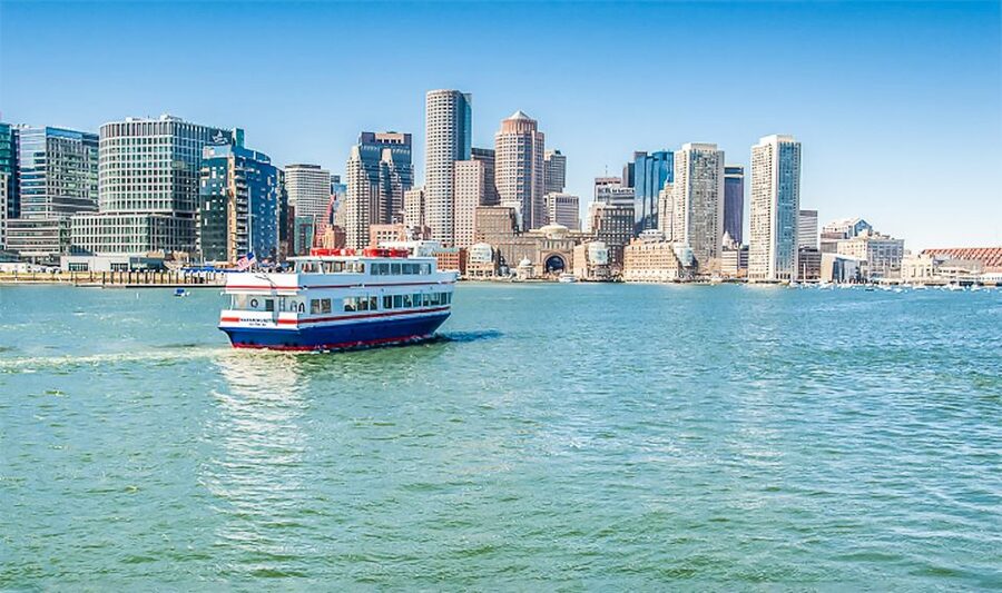 Boston: Boston Harbor Sunset Cruise - Why a Boston sunset cruise is worth your evening