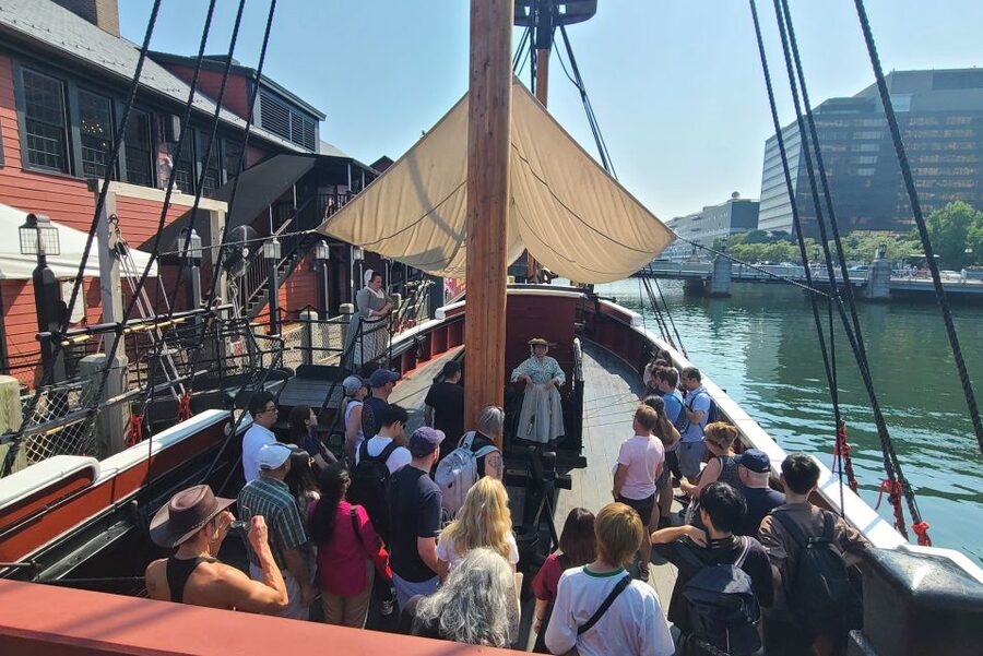 Boston: Boston Tea Party Ships and Museum Interactive Tour - Holograms, Artifacts, and the Wraparound Film