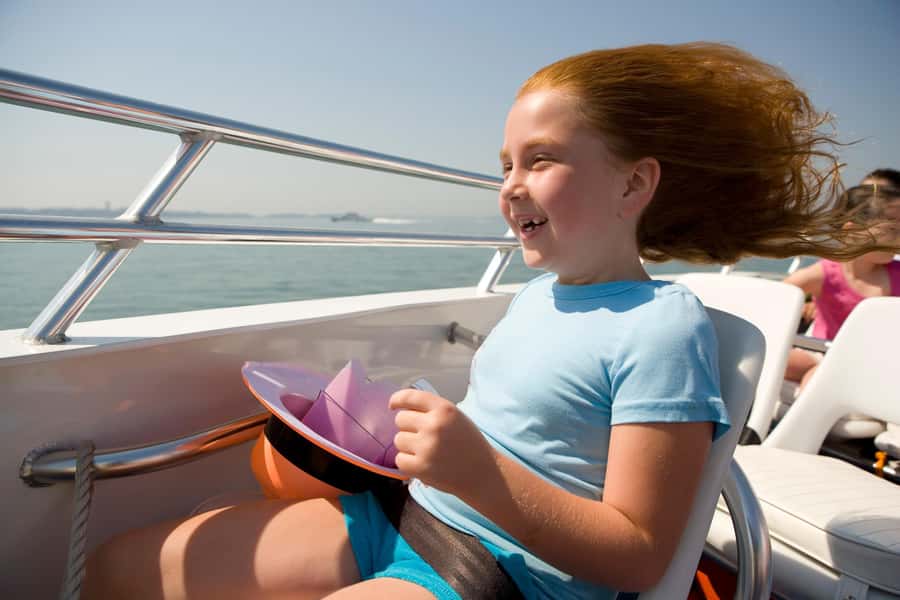 Boston: City Cruises Harbor Codzilla High Speed Thrill Boat - Hairpin turns and 360-degree spins