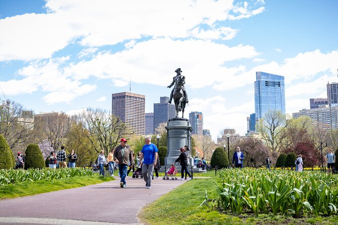 Boston Food & History: Pizza, North End & Freedom Trail - The Old State House and the Boston Massacre