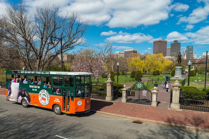Boston Hop-On Hop-Off Trolley Tour with 13 Stops - Stops 6 and 8: Cheers, Beacon Hill, and Boston Common