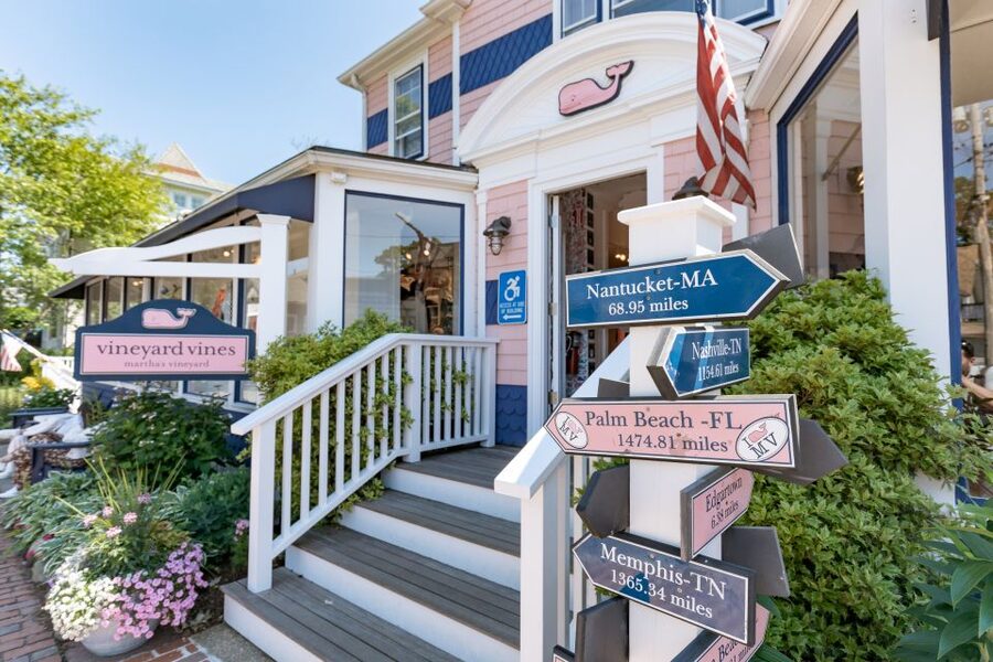 Boston: Martha's Vineyard Day Trip with Optional Island Tour - Oak Bluffs and the gingerbread cottages