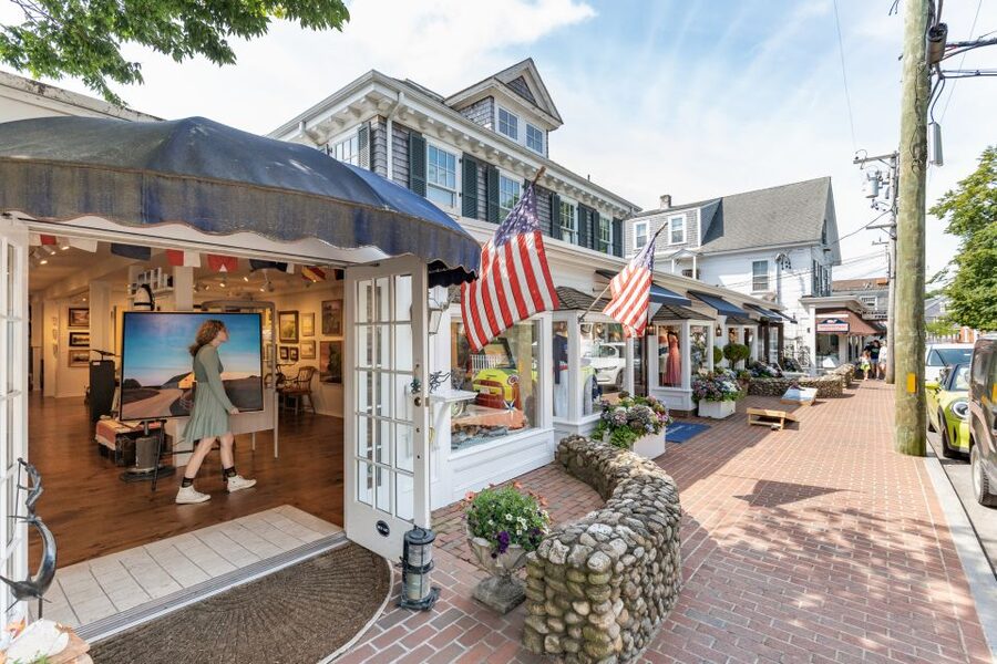 Boston: Martha's Vineyard Day Trip with Optional Island Tour - Choosing the three-hour guided island tour