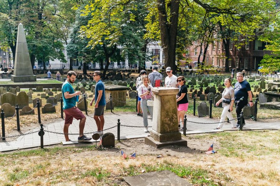Boston's Freedom Trail: A Revolutionary Walking Tour - Old North Church and the two lanterns