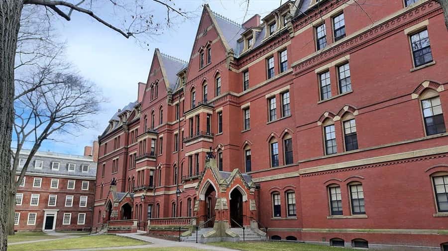 Cambridge, Massachusetts: MIT and Harvard Walking Tour - Architecture from I.M. Pei to Frank Gehry