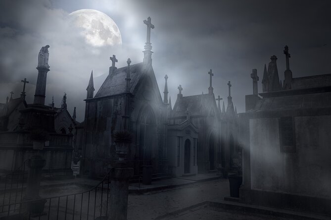 Cemetery and Ghost BYOB Bus Tour in New Orleans - City Park, old oaks, and a beignet break