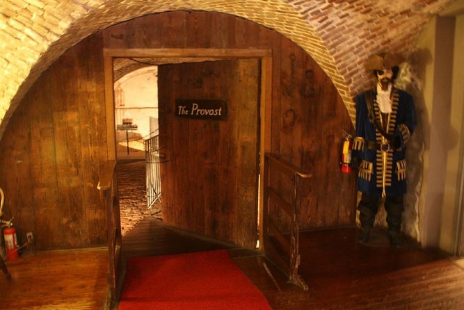 Charleston Ghost & Dungeon Night-Time Walking Tour with Entry to Provost Dungeon - What this Charleston night walk is really like