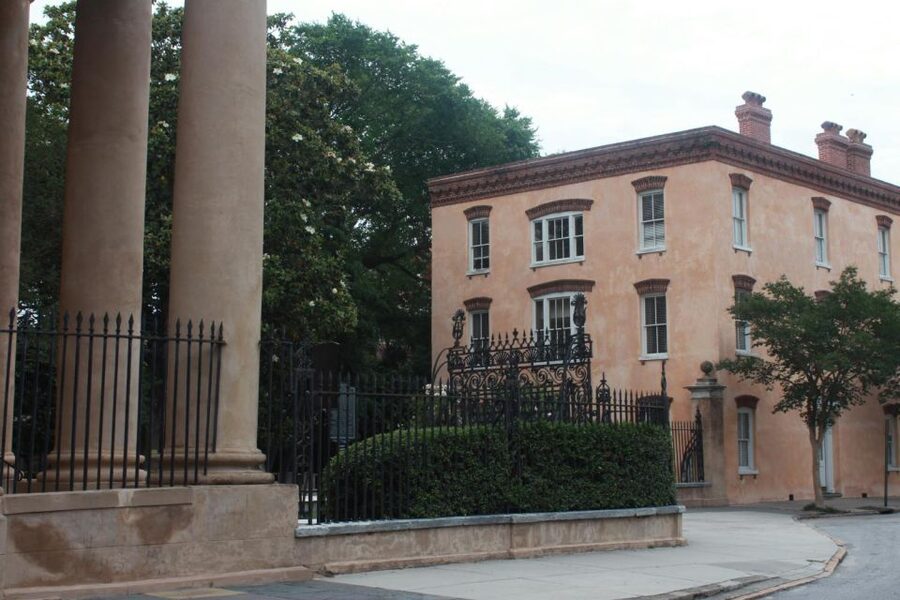 Charleston: Historic City Highlights Guided Bus Tour - Leaving from the Charleston Visitor Center