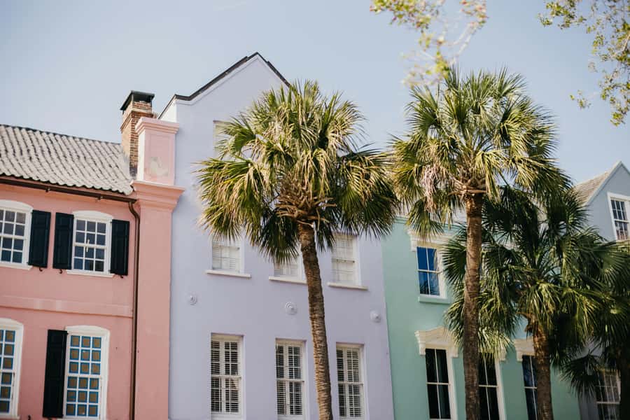 Charleston: History and Architecture Guided Walking Tour - South of Broad: houses, gates, and Charleston style