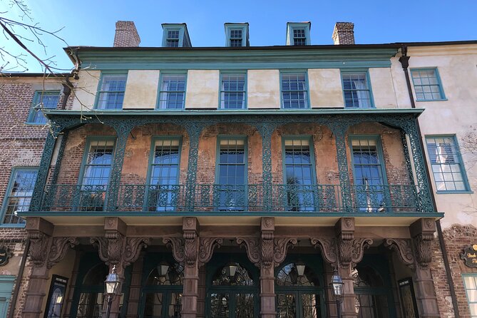 Charleston History and Hops Tour: Bar and History Walk - Passing the Old Slave Mart Museum with honesty
