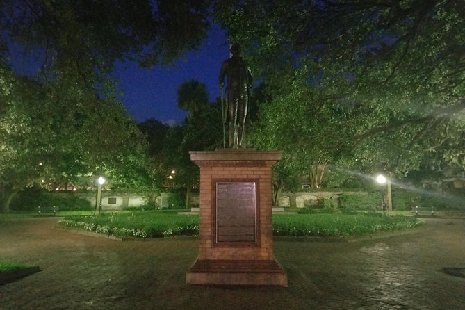 Charleston's Pleasing Terrors Night-Time Walking Ghost Tour - What $29 buys you
