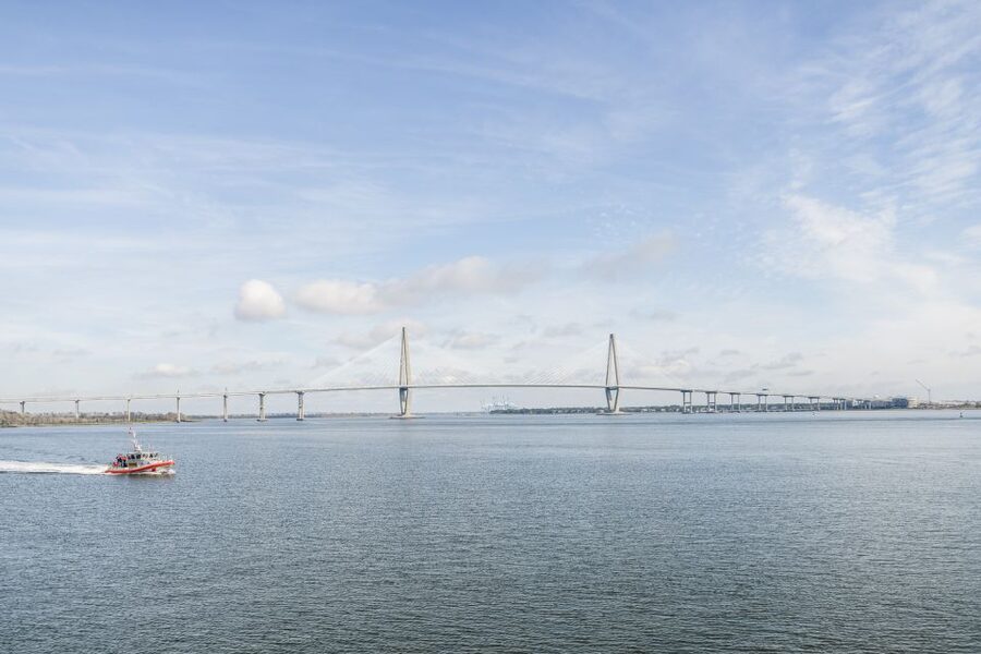 Charleston: Sightseeing Harbor Tour & Dolphin Watch - Castle Pinckney and the smaller stories