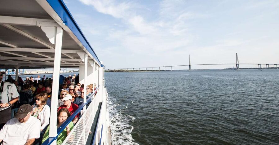 Charleston: Sightseeing Harbor Tour & Dolphin Watch - Starting at Patriots Point or Aquarium Wharf